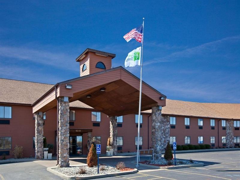 Holiday Inn Express Fremont, An Ihg Hotel Exterior photo